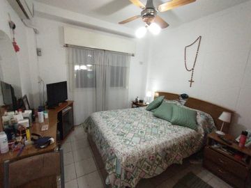 Chalet en venta en Castelar Sur