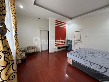 Disewakan Rumah di Pik1