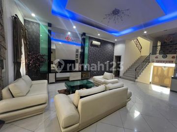 Disewakan Rumah di Pik1