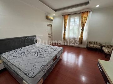 Disewakan Rumah di Pik1
