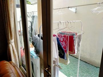 DIJUAL RUMAH RAPIH TERAWAT SEMI FURNISH SIAP HUNI DI LES BELLES BSD