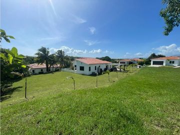 Venta de casa en San Carlos (Hacienda Pacífica) GTA