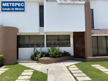 VENTA DE CASA EN PASEO DE LOS CISNES LA ASUNCIÓN METEPEC