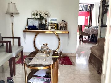 Rumah Cantik Terawat 2 Lantai Dalam Cluster Nyaman 9269