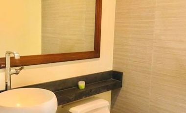 3BR Condo For Rent/Lease 3 Bedrooms in Amorsolo Tower Rockwell Makati City
