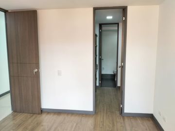 apartamento en arriendo en cumbres. Cod A28323
