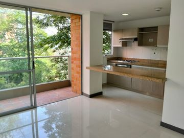 apartamento en arriendo en cumbres. Cod A28323
