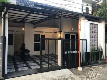 DIJUAL RUMAH MODEL MODERN MINIMALIS SULFAT PANDANWANGI KOTA MALANG