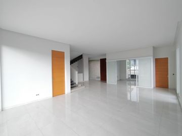 Single House Murah di Cilandak Barat Kondisi Unfurnished 4+1 BR HSE-A0592