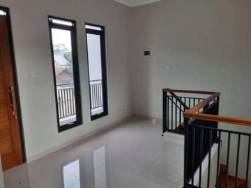 Rumah Cantik di Cikutra Dekat Dago dan Cigadung