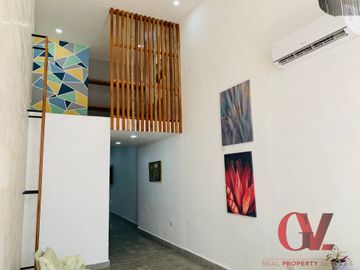 BELLA CASA CONTEMPORANEA COMPLETAMENTE AMUEBLADA EN EL CENTRO DE MERIDA