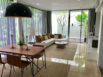 Balinese-Style House inside Beautiful Greeny Compound at Cipete