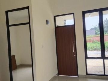 rumah baru mewah di perumahan Slipi Jakarta Barat