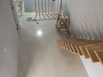 rumah baru mewah di perumahan Slipi Jakarta Barat