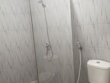 rumah baru mewah di perumahan Slipi Jakarta Barat