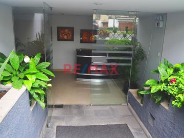 ¡Una oportunidad que no puedes dejar pasar!

EN VENTA: Espectacular Dúplex en la prestigiosa Urb. Las Laderas de Casuarinas, Santiago de Surco
Prec