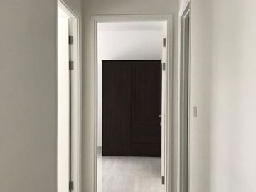 Disewakan Apartemen Premium LLOYD Alam Sutera Tangerang Selatan Lokasi Sangat Strategis Fully Furnished