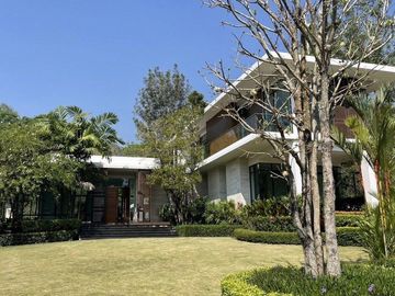 Elegant residence surrounded by nature in Chiang Mai