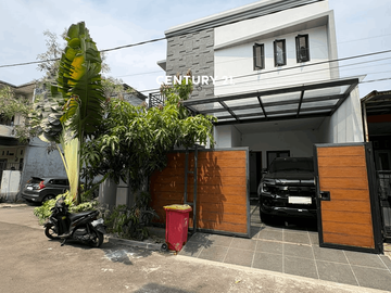 Rumah Dalam Cluster Hadap Timur Laut Di Graha Raya Az 18139