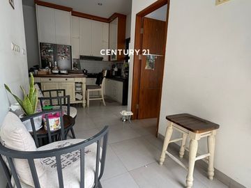 Rumah Dalam Cluster Hadap Timur Laut Di Graha Raya Az 18139