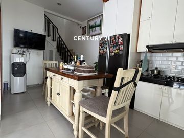 Rumah Dalam Cluster Hadap Timur Laut Di Graha Raya Az 18139