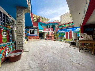 Casa extravagante en venta a un par de cuadras del centro de Tepotzotlán.