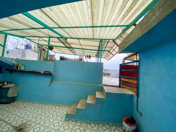 Casa extravagante en venta a un par de cuadras del centro de Tepotzotlán.