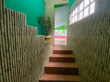 Casa extravagante en venta a un par de cuadras del centro de Tepotzotlán.