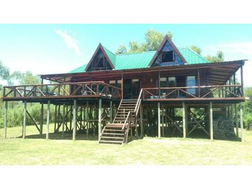 CASA EN ISLA  LA INVERNADA -PARANA  VIEJO - ENTRE RIOS