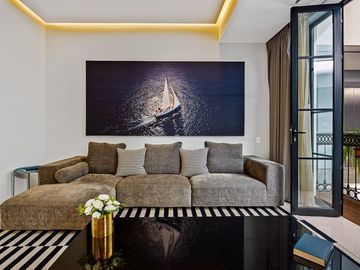 Pier 57 Unit 410