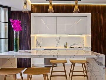 Pier 57 Unit 410