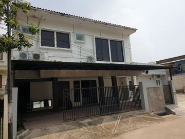 Rumah Kost-Kosan 29 Kamar di Kebayoran Baru Jaksel, 6424-DV 0811111----