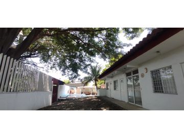 CASA EN VENTA CON VISTA AL LAGO 