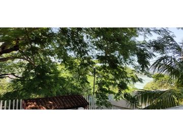 CASA EN VENTA CON VISTA AL LAGO 