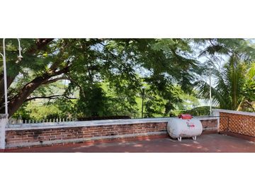 CASA EN VENTA CON VISTA AL LAGO 
