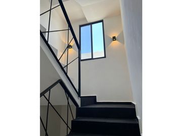 CASA EN VENTA CON VISTA AL LAGO 