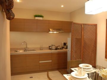 BRAND NEW 3 Bedroom Out of town Villa for Sale along the golf course in Silang, few minutes to Tagaytay