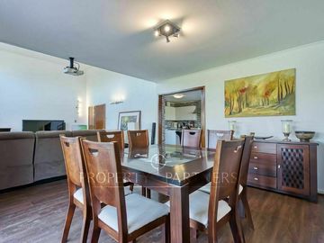 Moderna casa en condominio con cancha de golf en Piedra Roja