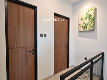 Dijual Rumah Semi Furnished Dalam Cluster Siap Huni AZ 18588