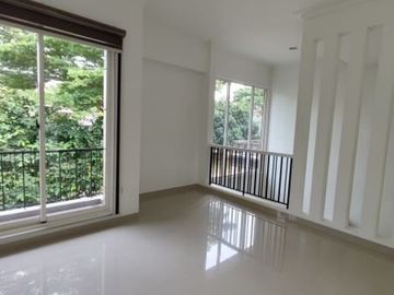 DIJUAL RUMAH BAGUS SIAP HUNI DI SUTERA RENATA ALAM SUTERA
