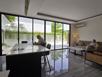 VILLA MODERN HOME LIVING DI ULUWATU JIMBARAN BADUNG