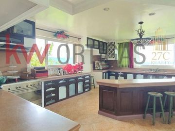 Mansion House and Lot for Sale in Canyon Woods Tagaytay City