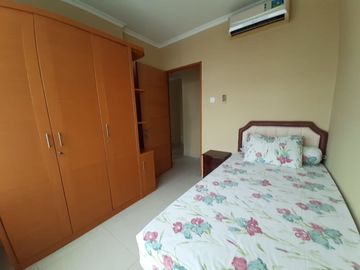 Hamptons Park Desain Minimalis Tipe 3BR Kondisi Furnished APT-A2794