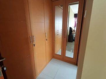 Hamptons Park Desain Minimalis Tipe 3BR Kondisi Furnished APT-A2794