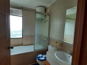 Hamptons Park Desain Minimalis Tipe 3BR Kondisi Furnished APT-A2794