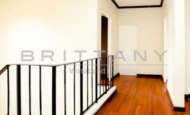 House and Lot in Portofino Heights- Vista Alabang. Pierto House