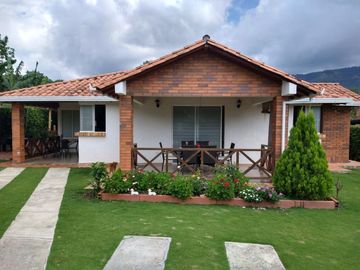 casa en venta en piedecuesta. Cod V95295