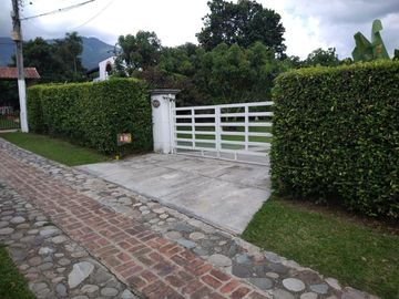 casa en venta en piedecuesta. Cod V95295