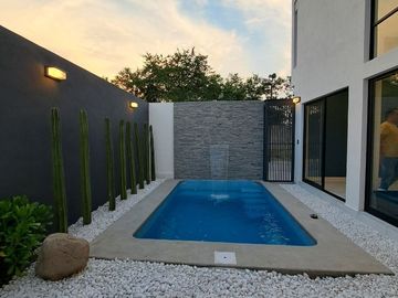 Venta de Casa de 3 Recámaras y Alberca en Coto Privado al Norte de Colima