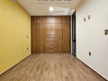 Venta de Casa de 3 Recámaras y Alberca en Coto Privado al Norte de Colima